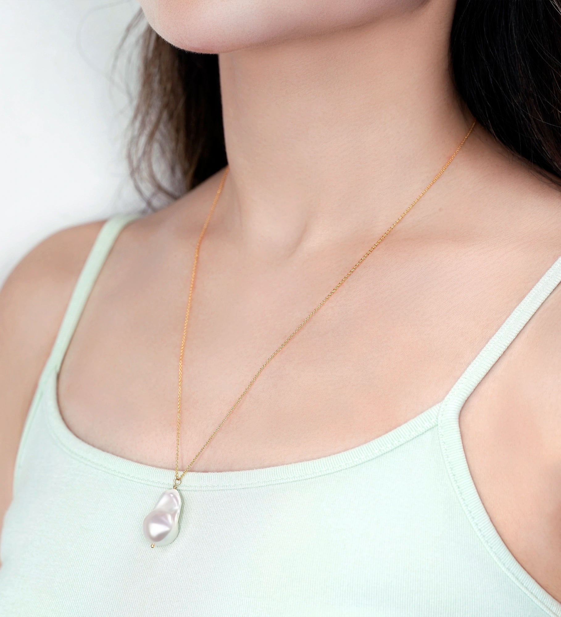 Baroque Pearl Pendant Necklace - Miwanna