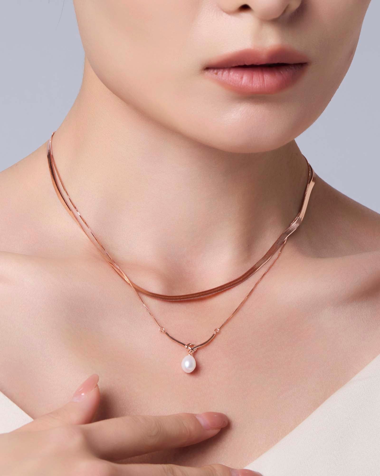 Rose Gold Pearl Pendant Necklace - Miwanna