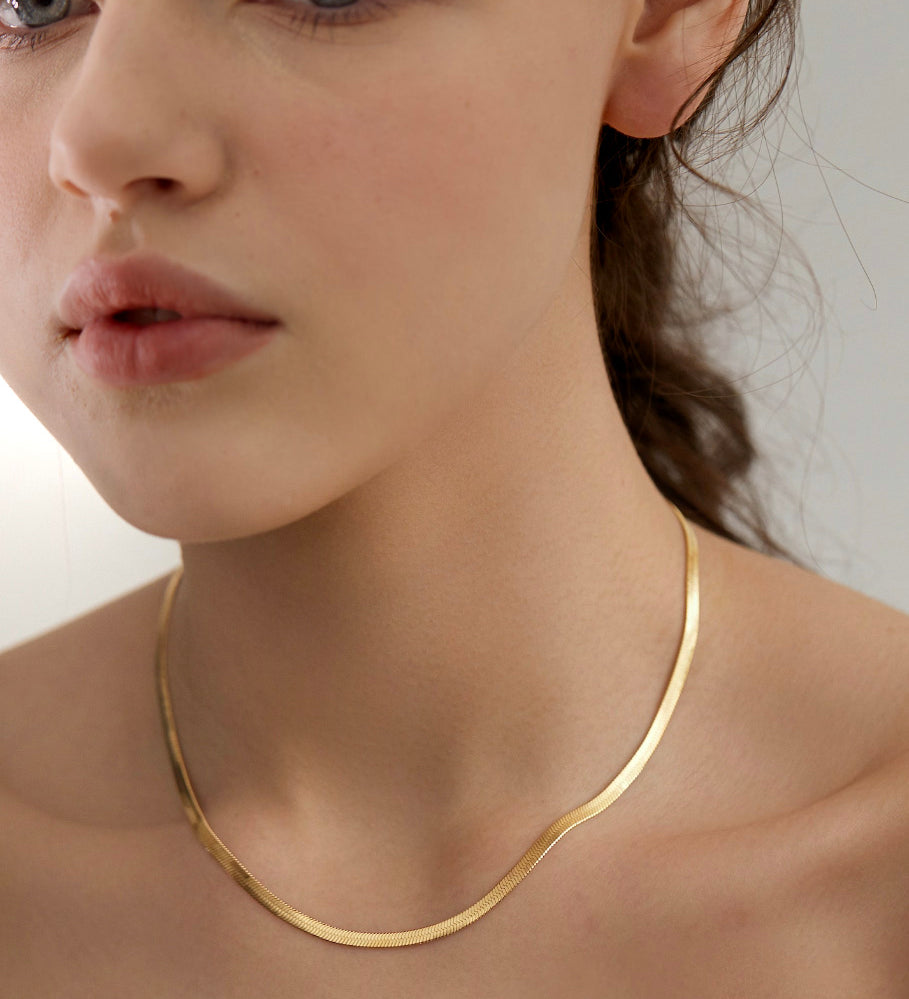 3mm Gold Herringbone Necklace - Miwanna