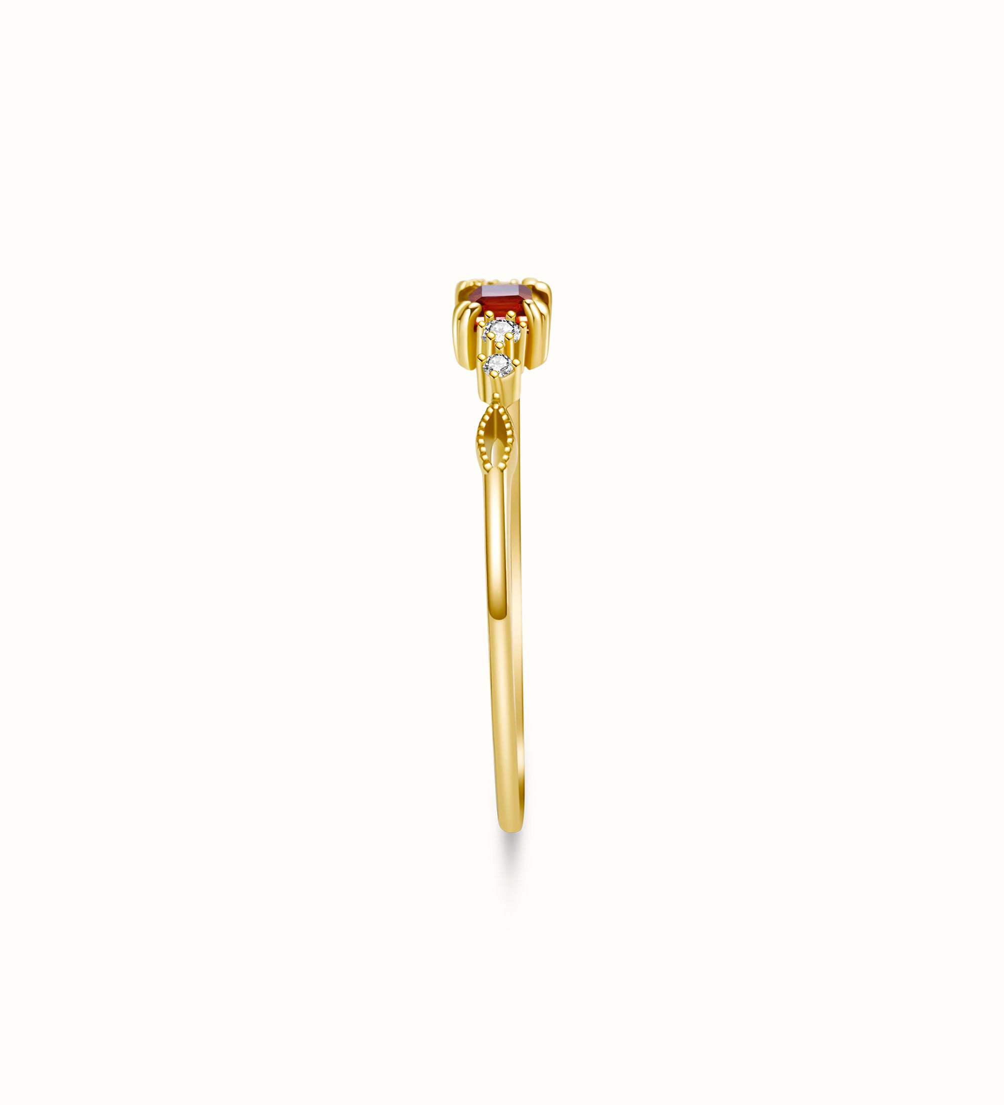 Garnet Diamond ring - Miwanna