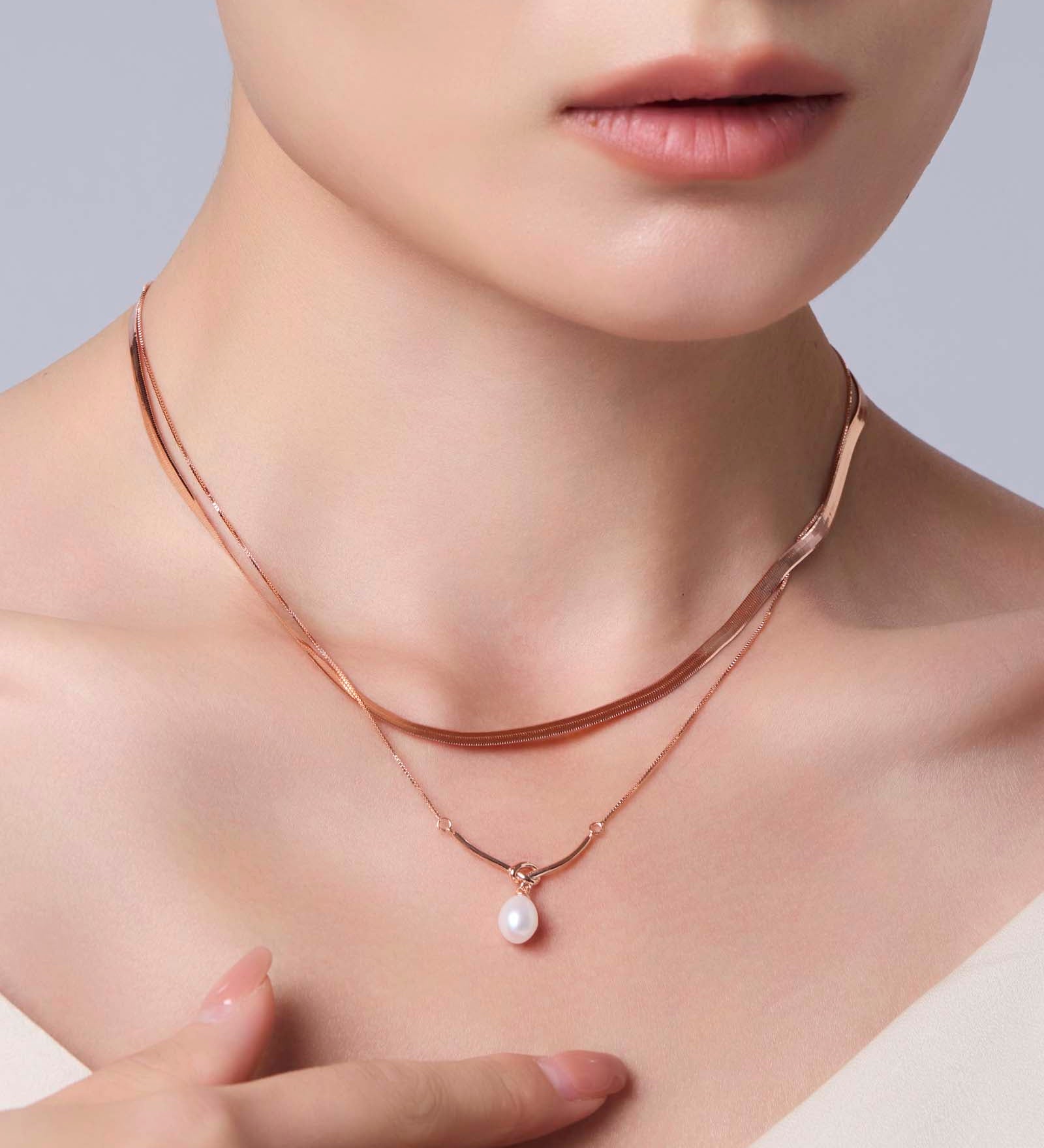 Rose Gold Pearl Pendant Necklace - Miwanna