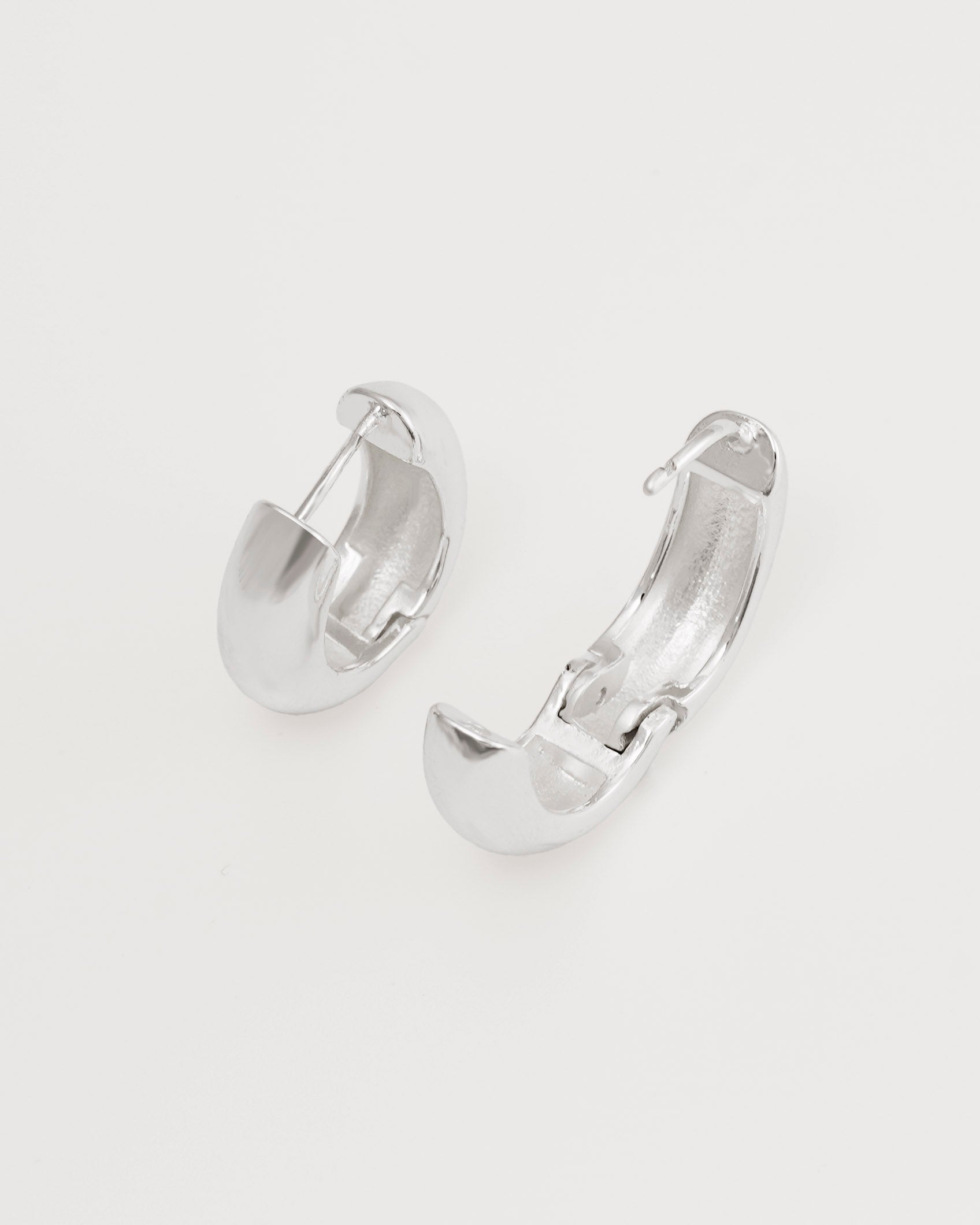 Medium Silver Hoop Earrings - Miwanna